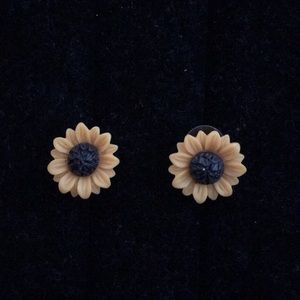 Sunflower post earrings